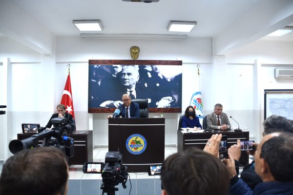 Tek bir lira dahi vermiyorlar…