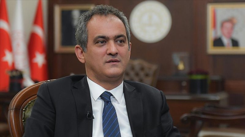 Bakan Özer eğitimde dijitalleşmenin süreceğini söyledi…