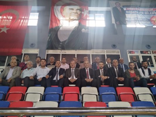 Seçime tek adayla gidildi…