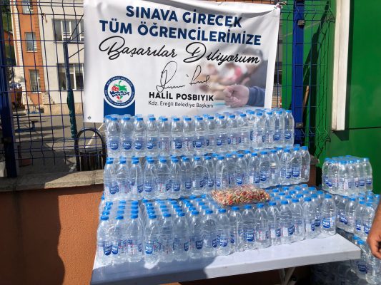 Öğrencilerin yanında…