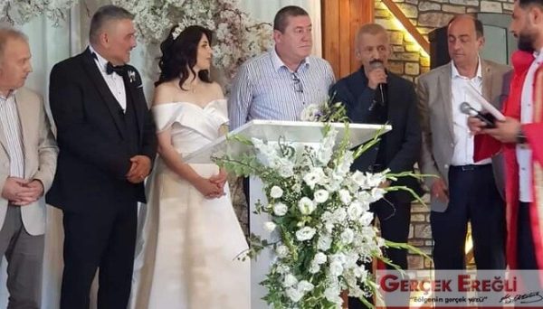 Taşdelen Erkek ile evlendi…