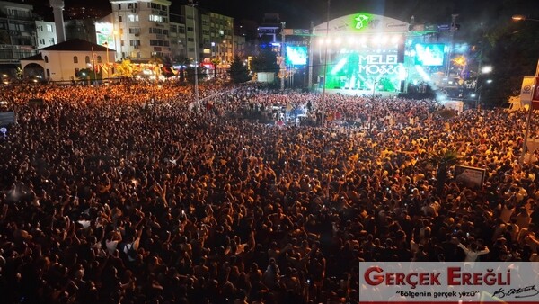 Ereğli’de insan seli sürüyor…