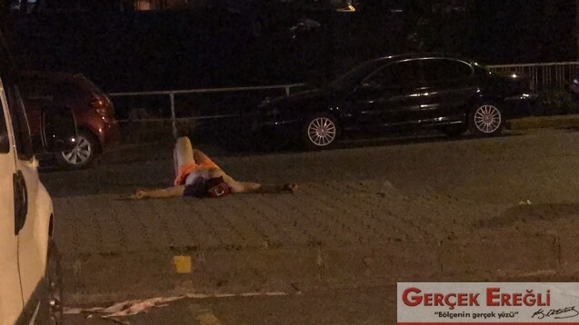 Çıplak yerde yatıyordu…