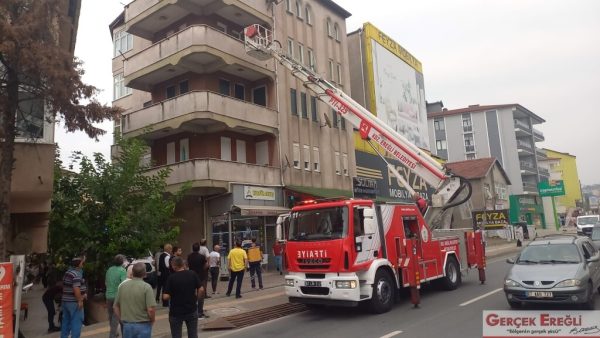 Balkondan müdahale ettiler…