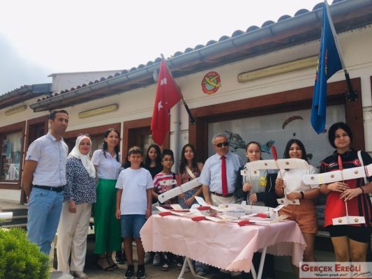 100 çocuk Ata uçağı ile buluştu…