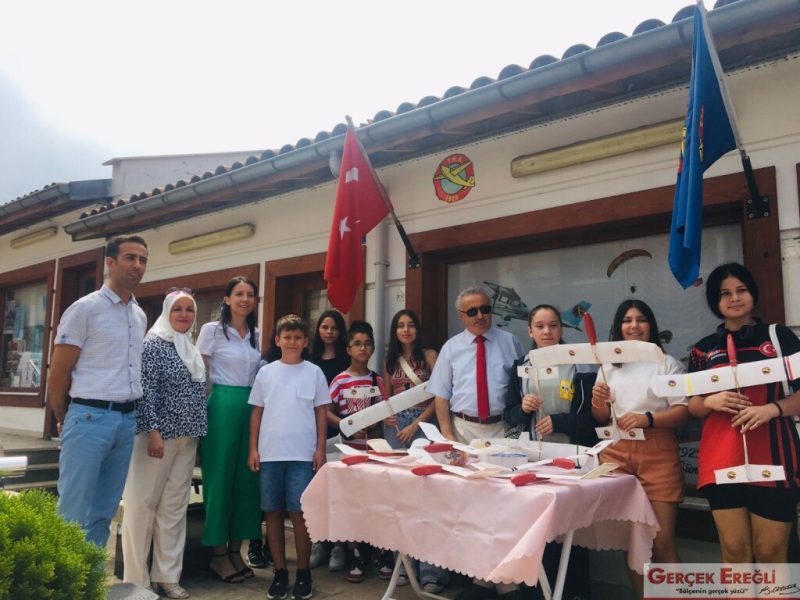 100 çocuk Ata uçağı ile buluştu…