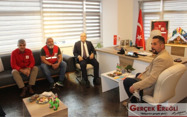 Vali Tutulmaz Kızılay’ı ziyaret etti…