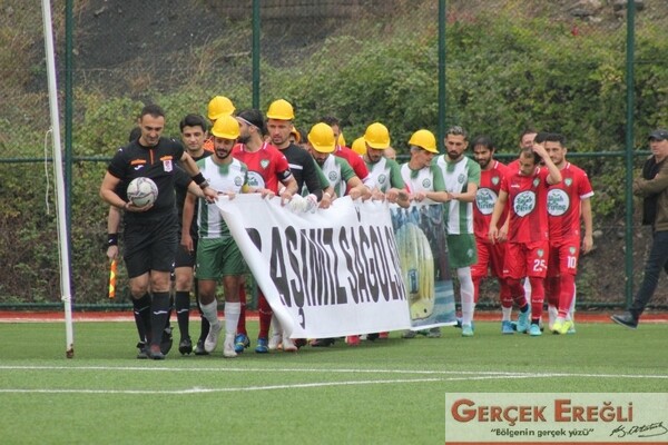 Çekilin yoldan, Kozlu geliyor…