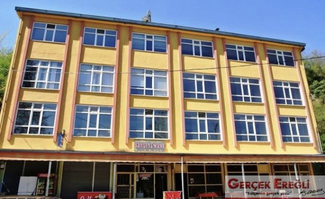 Odasında ölü bulundu…