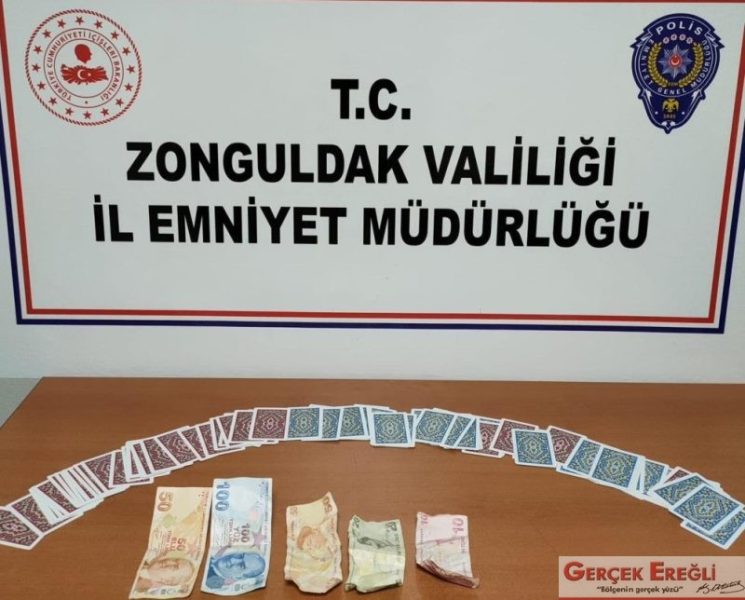 Kumar oynarken yakalandılar…