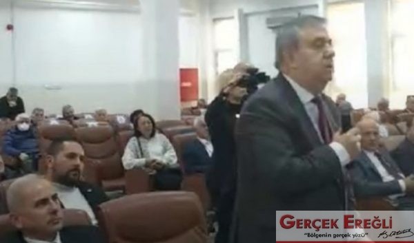 İşi kavgayla sulandırıyor…