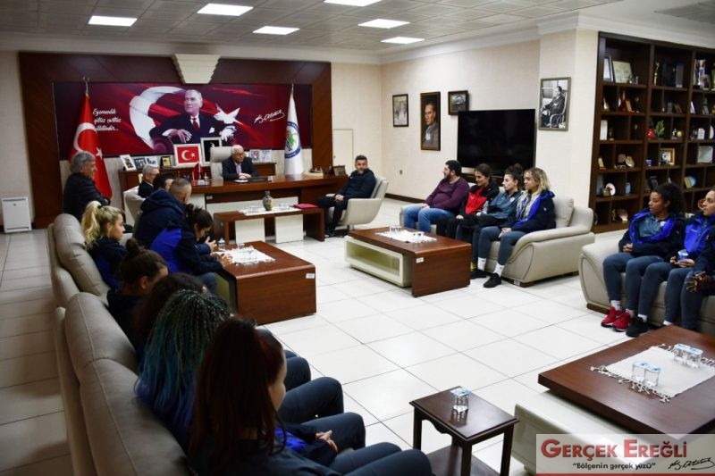 Kadın futbolu ile gurur duyuyoruz…