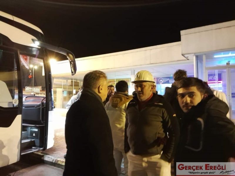 Madencileri karşıladı…