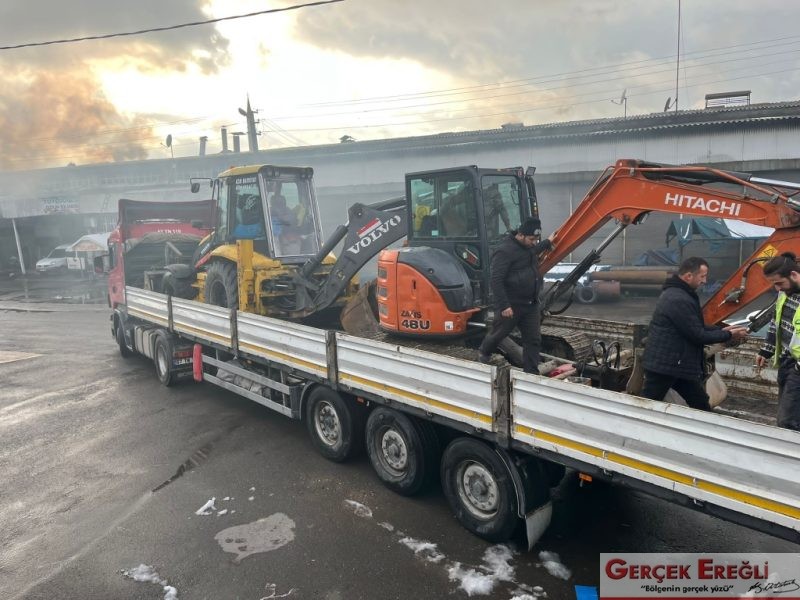 İki iş makinesi gönderildi..