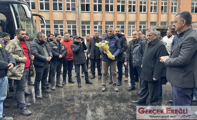 Alkışlarla karşılandılar…