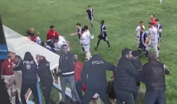 “Cinsel organını gösterdi” tepkisi…