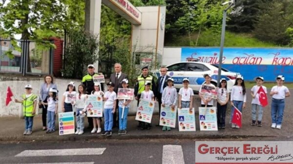 Öğrencilere trafik güvenliği…