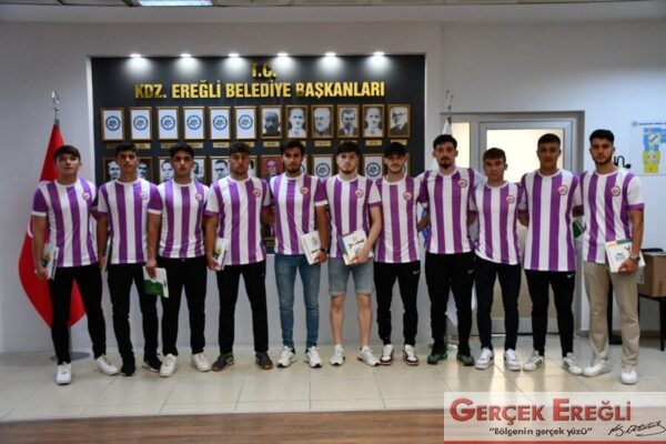 Belediyespor’da gençlik rüzgarı…