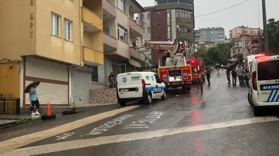 3 katlı binada yangın çıktı…