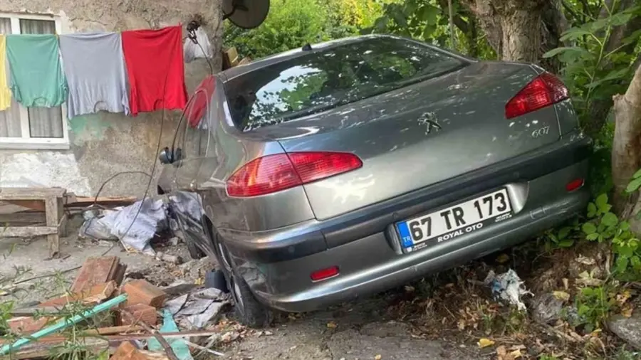 Fren yerine gaza basınca…