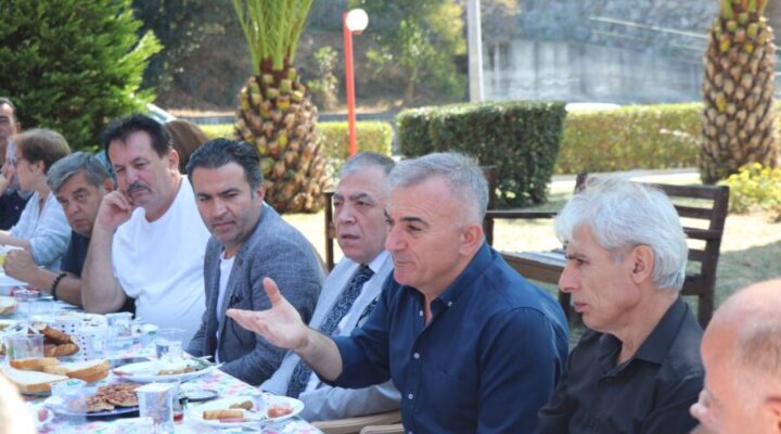 SESLİ “Başkan Adayıyım”
