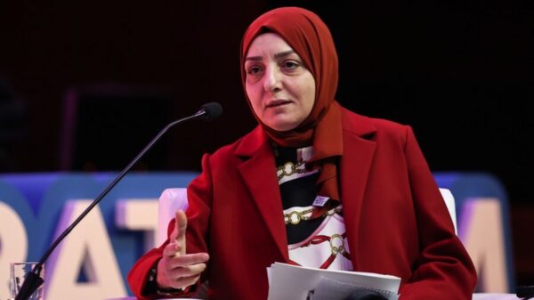 Görevine devam edecek…