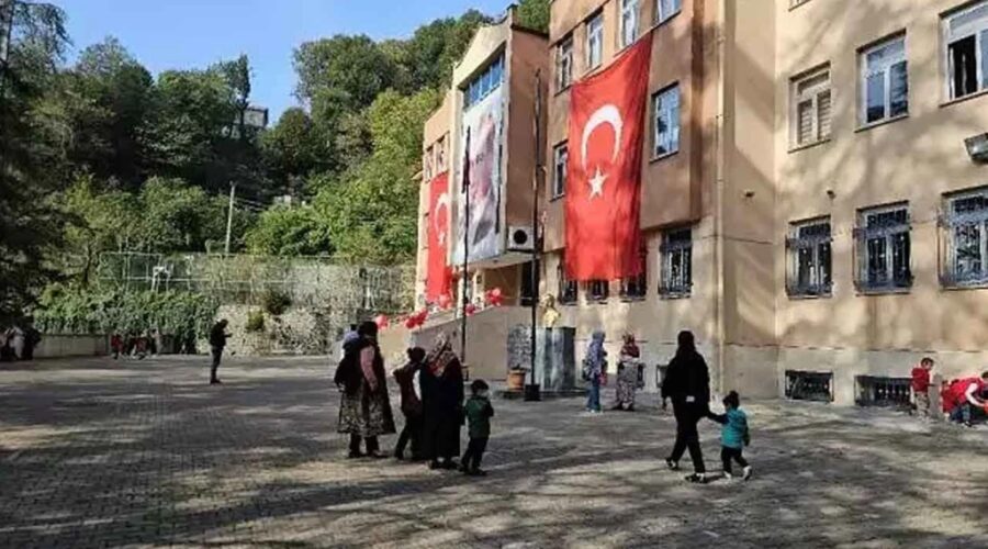 Meşaleden yaralandılar…