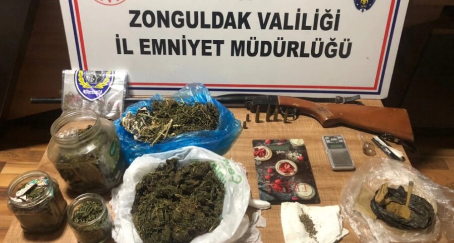 4 kişiye eş zamanlı operasyon…