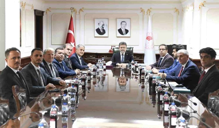 Tarım ve Orman Bakanı ile görüştü…