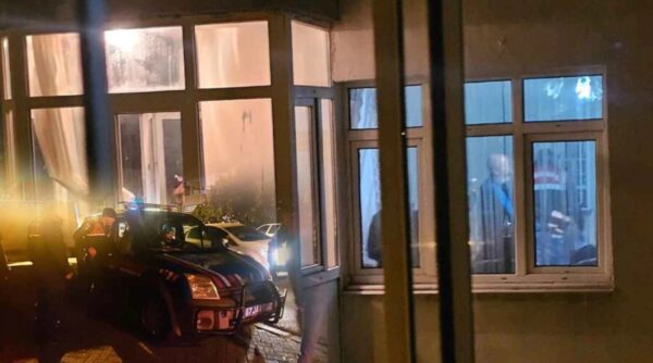 Evi didik didik arandı…