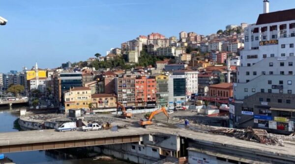 Yıkımda yüzde 30’ları geçtik…