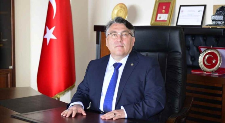 Öğretmenlerimiz milletimizin saygın simalarıdır…