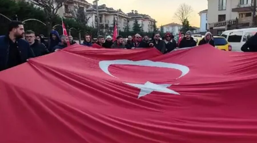 Şehitler ölmez vatan bölünmez…