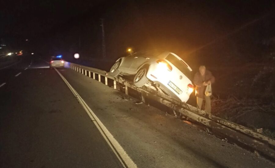 Uçurumda asılı kaldı…