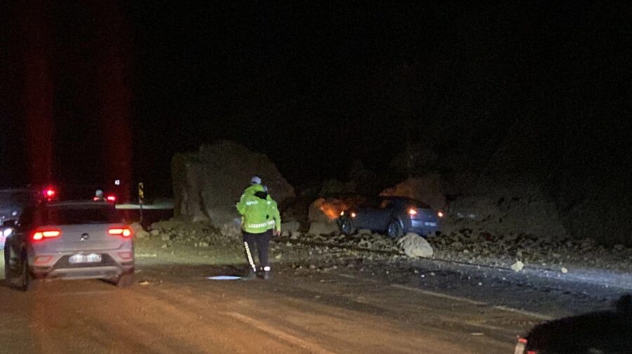 Araçlar faciayı son anda atlattı…