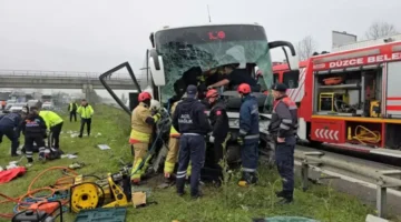Feci kazada 17 kişi yaralandı…