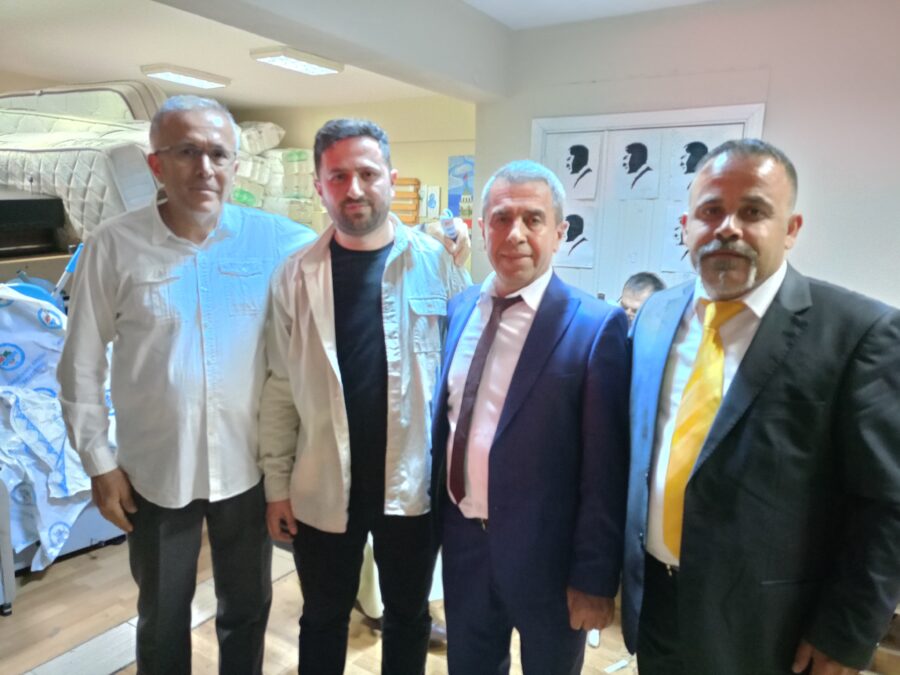 Halk gençleri görmek istedi…