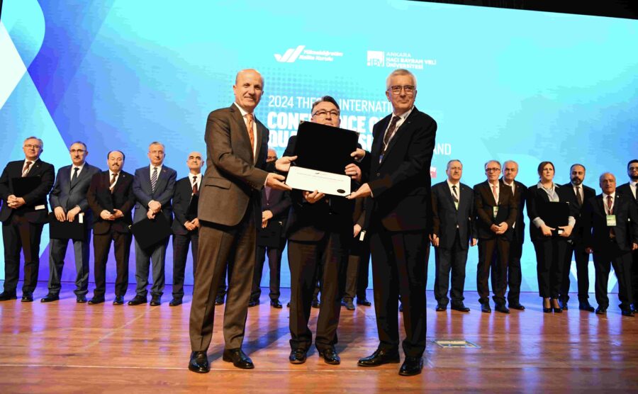 ZBEÜ’ye Akreditasyon Belgesi verildi…