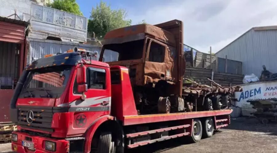 Yanmış kamyonu çalıp, sattılar…