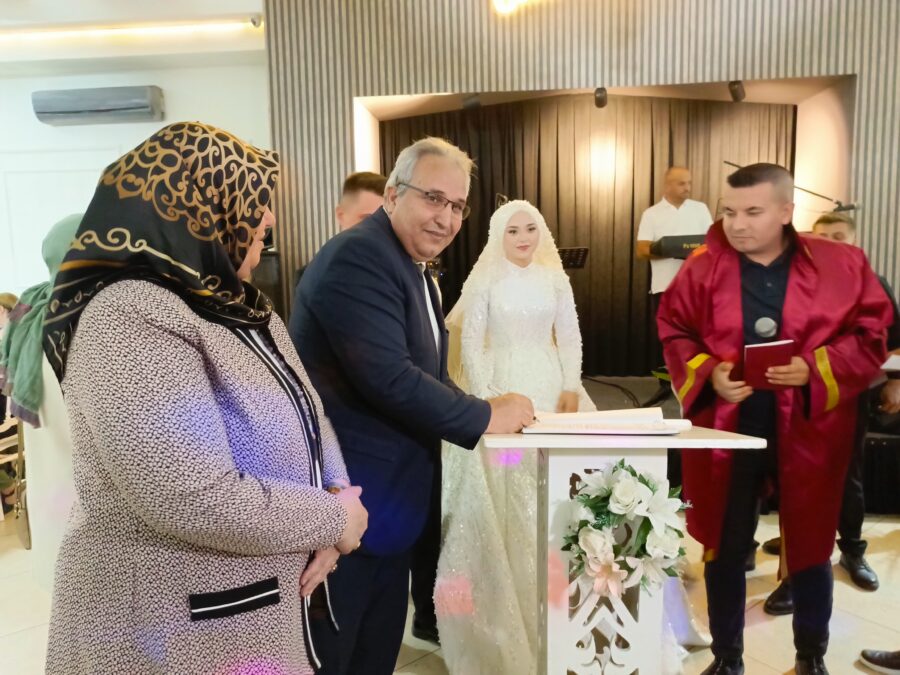 Kaymakam şahitlik etti, Milletvekili tebrik etti…