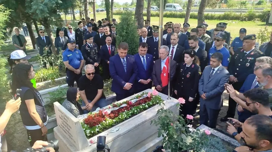 15 Temmuz şehidi mezarı başında anıldı