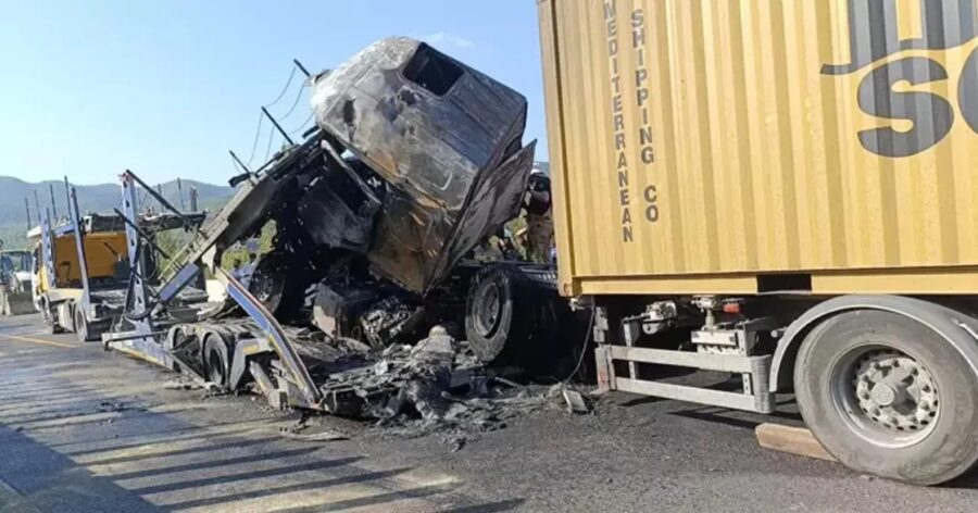 Zincirleme kaza, 7 araç birbirine girdi…