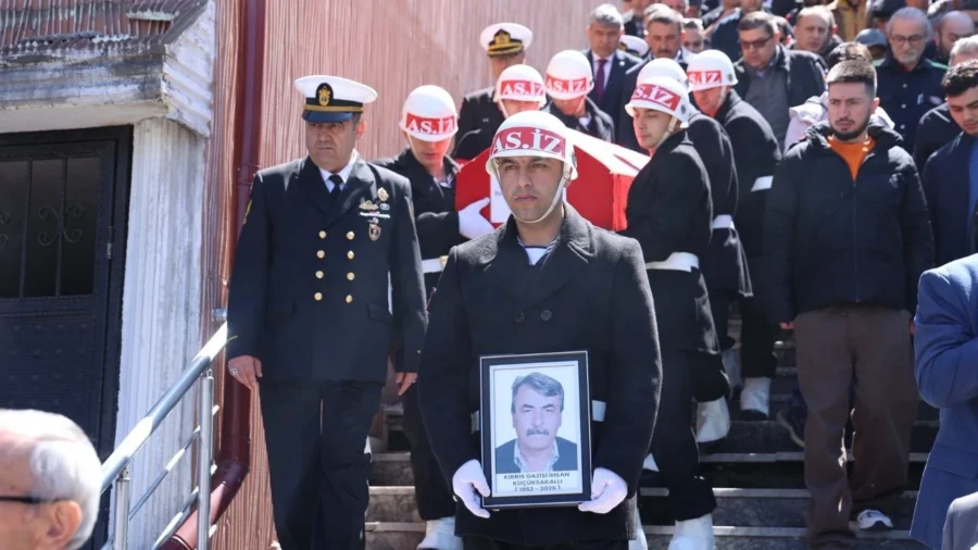 Son yolculuğuna uğurlandı…