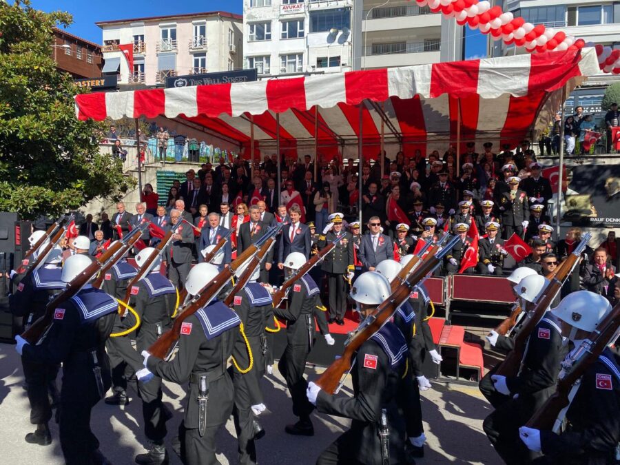 Cumhuriyet, yeniden dirilişin adıdır…