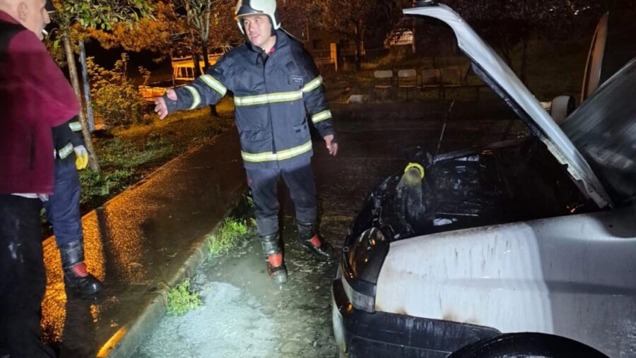 Kamyonet alevlere teslim oldu…