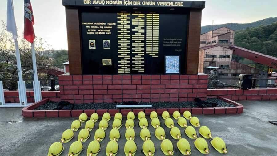 Maden faciasında ölen 43 madenci anıldı…