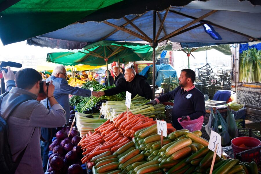 Yağmur nedeniyle pazarın yeri değişti…