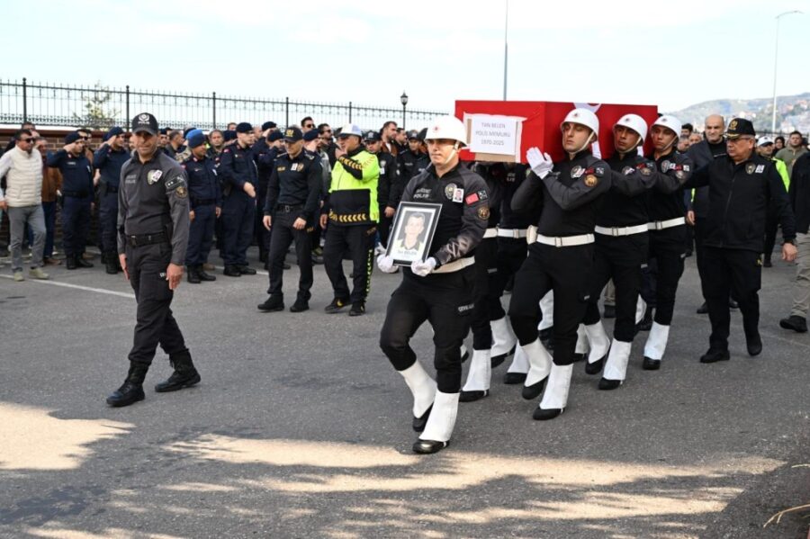 Polis Memuru büyük üzüntüyle uğurlandı…