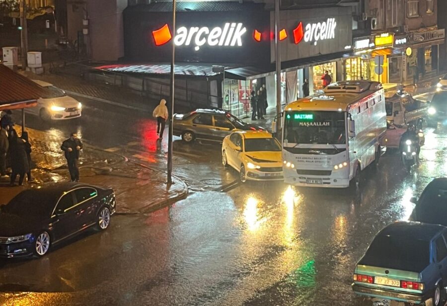 Halk otobüsüyle çarpıştı…