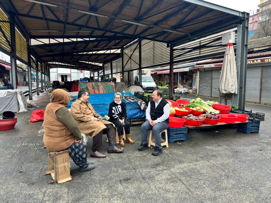Kaymakam Yılmaz, pazar yeri esnafıyla bir araya geldi…